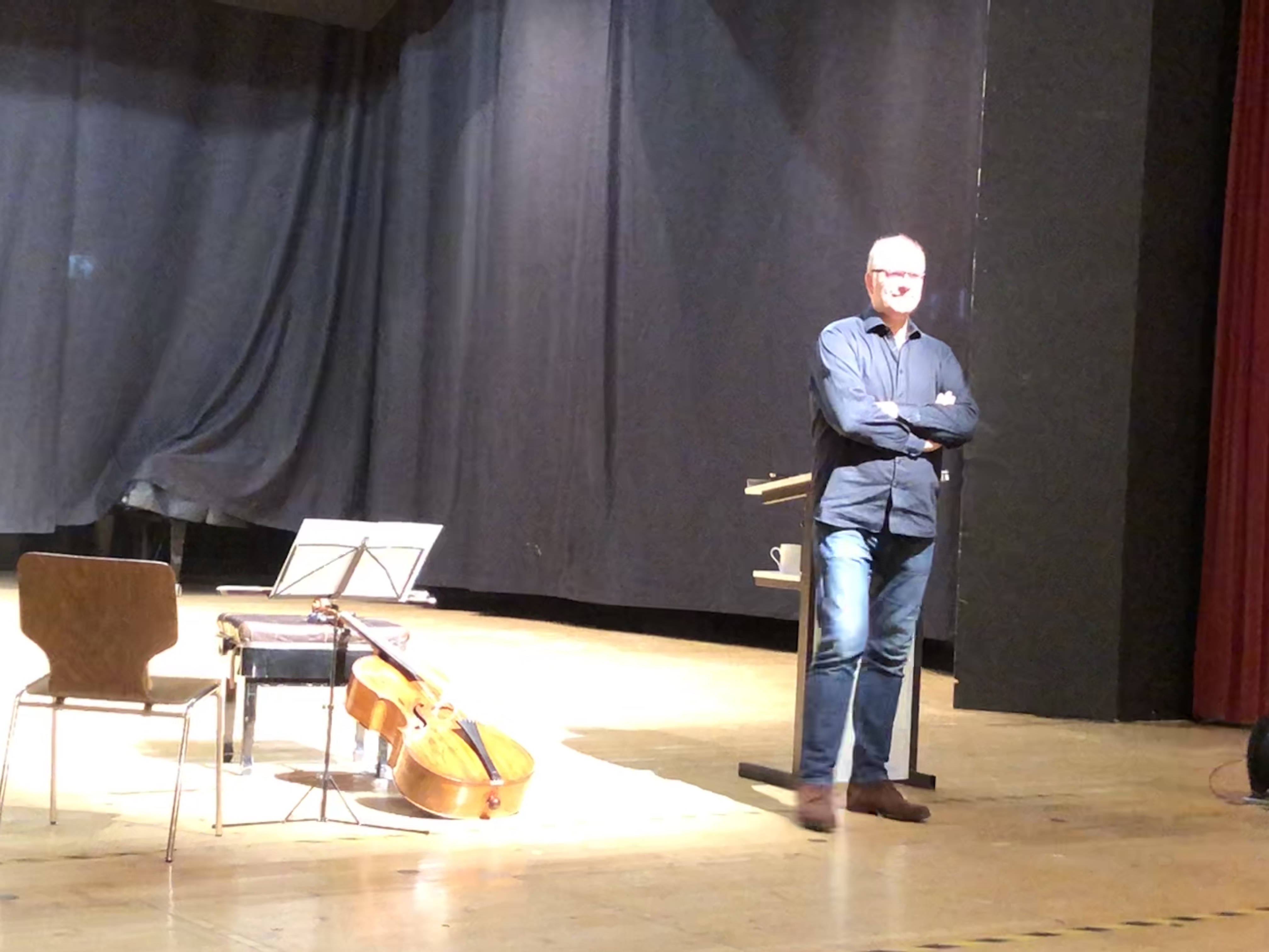 Cellist Möllenbeck besucht 5te Klassen_Okt 2020